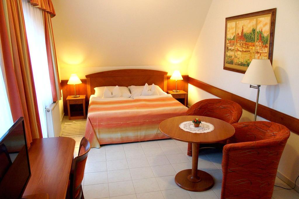 Fortuna Villa Хевиз Экстерьер фото